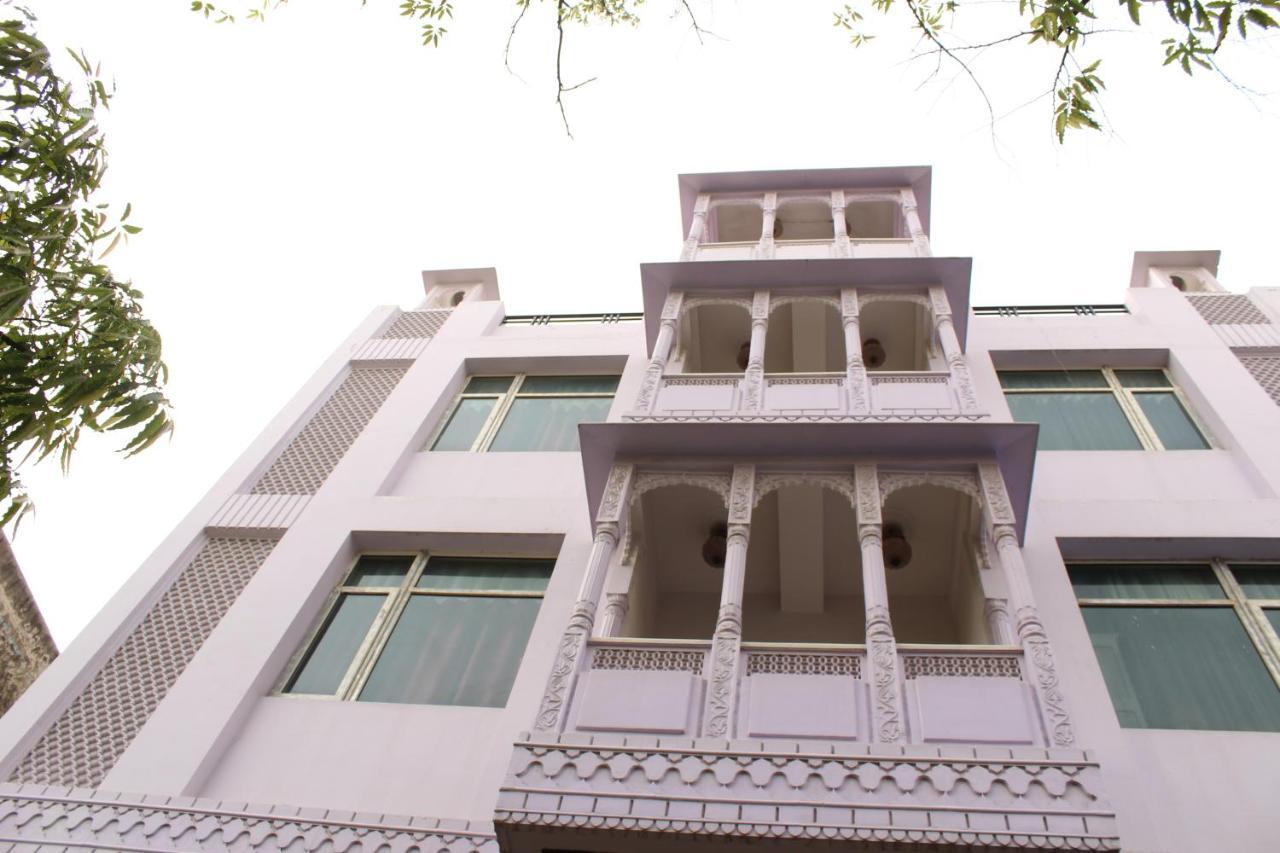 Hotel The Chit Chat Palace Джайпур Екстериор снимка